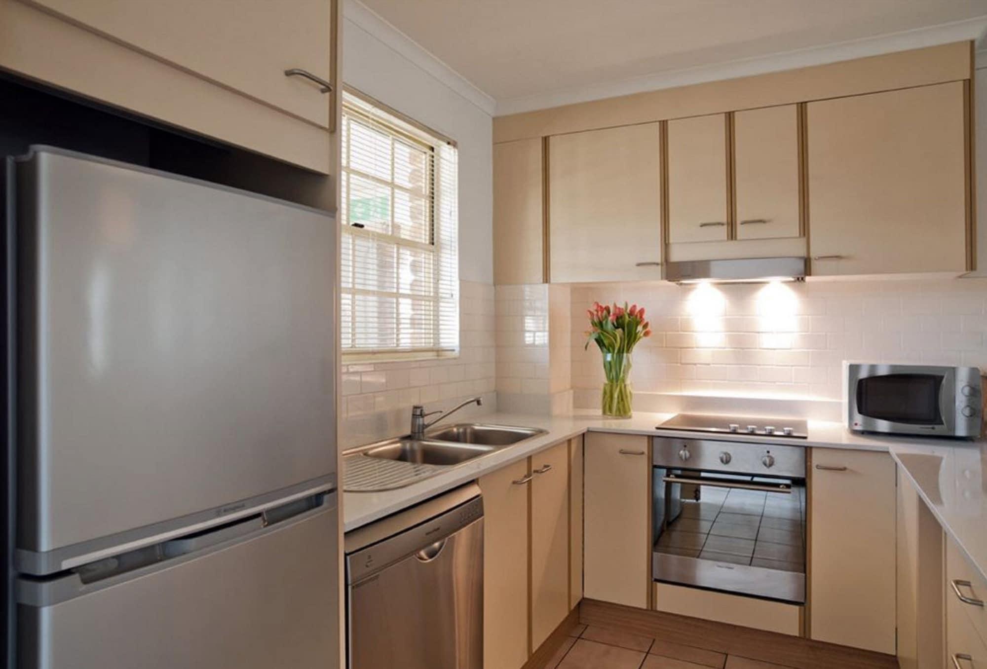 Adina Serviced Apartments Canberra Kingston Экстерьер фото