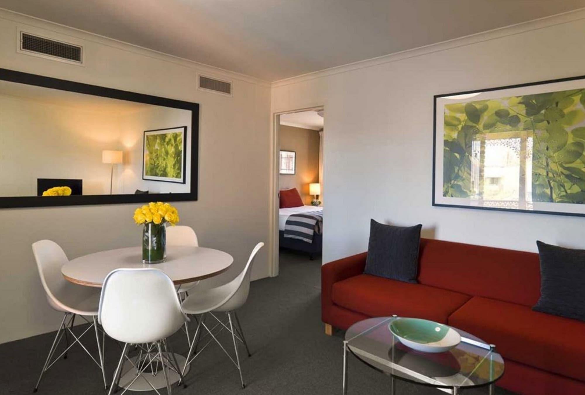 Adina Serviced Apartments Canberra Kingston Экстерьер фото