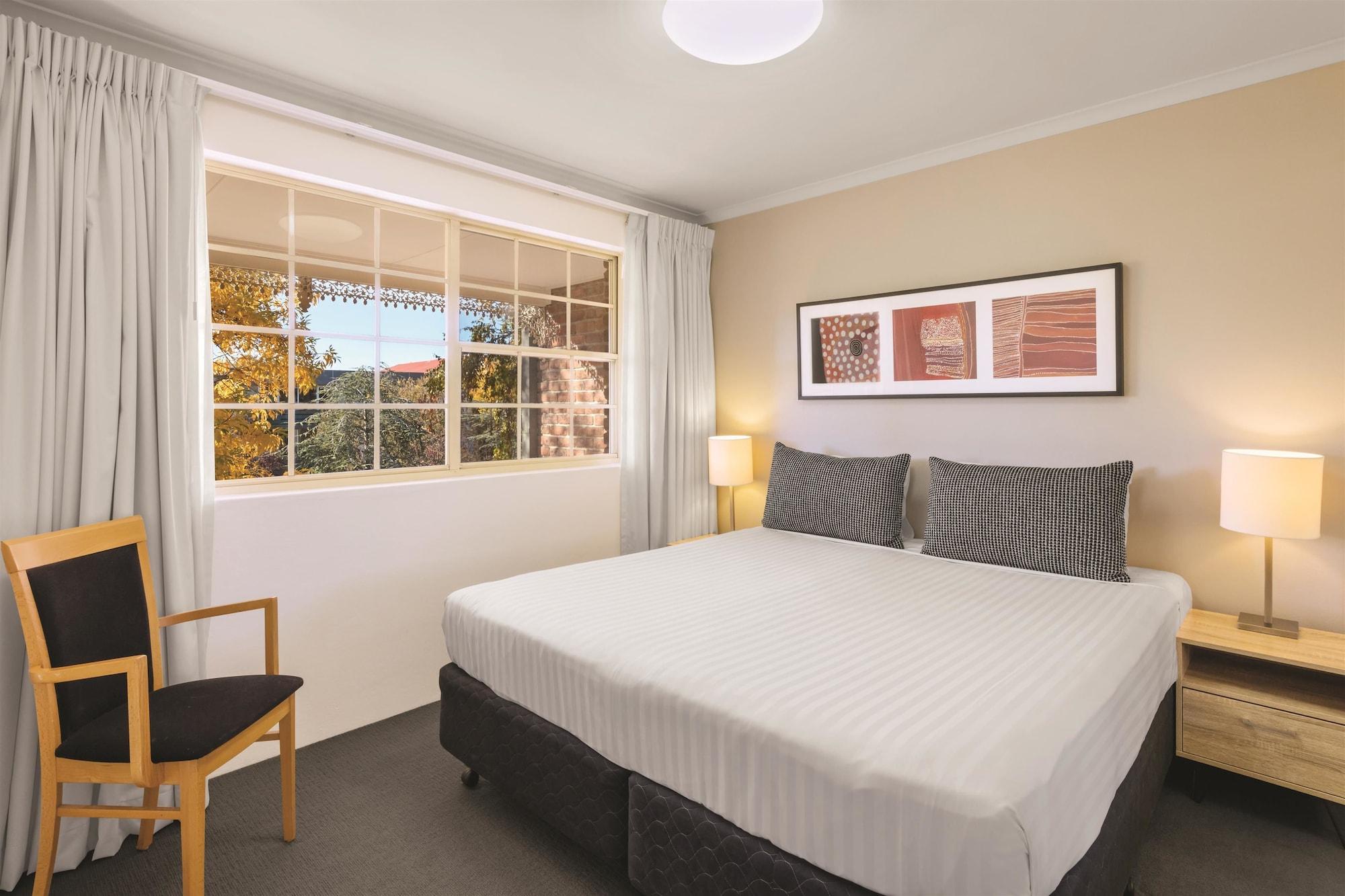 Adina Serviced Apartments Canberra Kingston Экстерьер фото