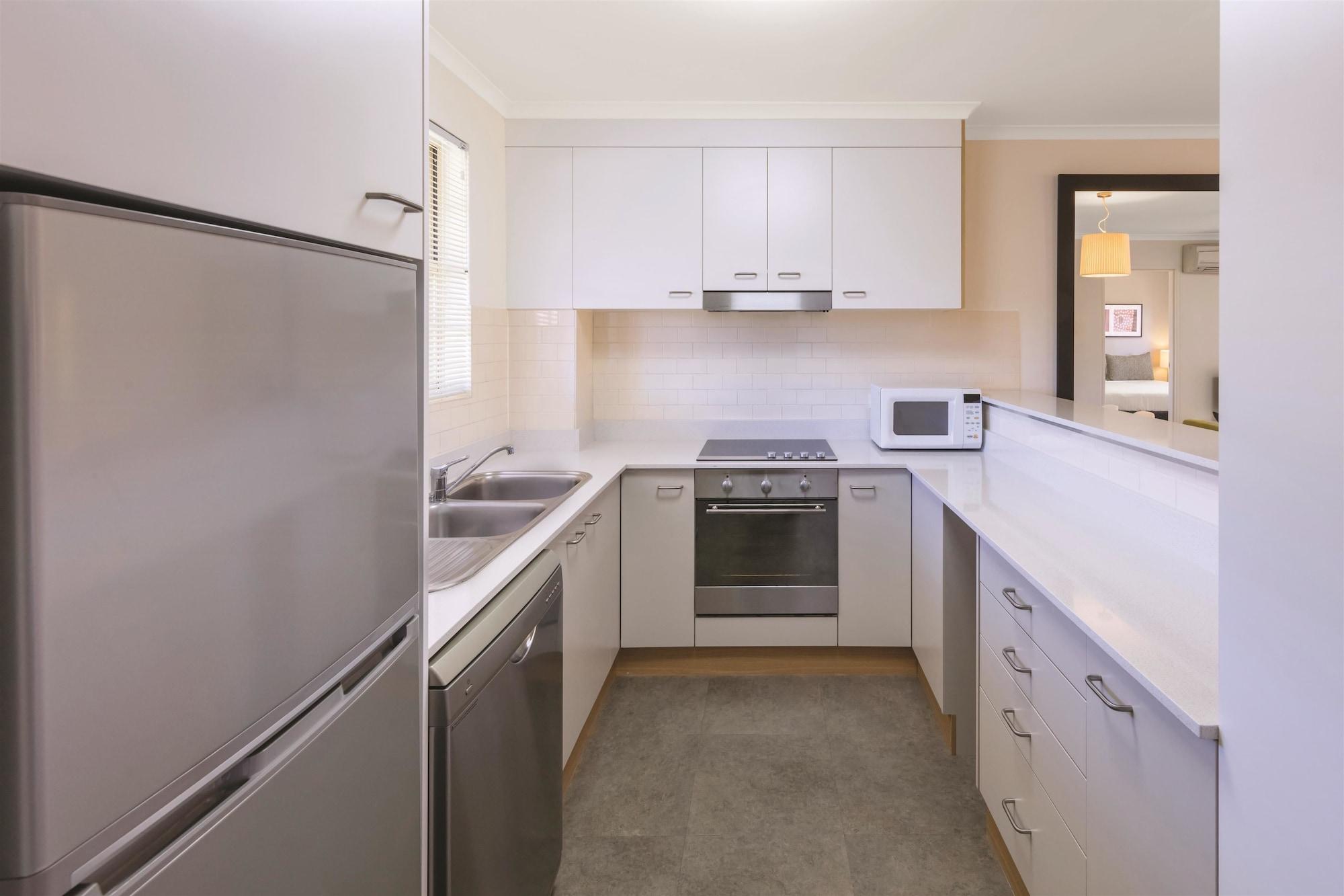 Adina Serviced Apartments Canberra Kingston Экстерьер фото