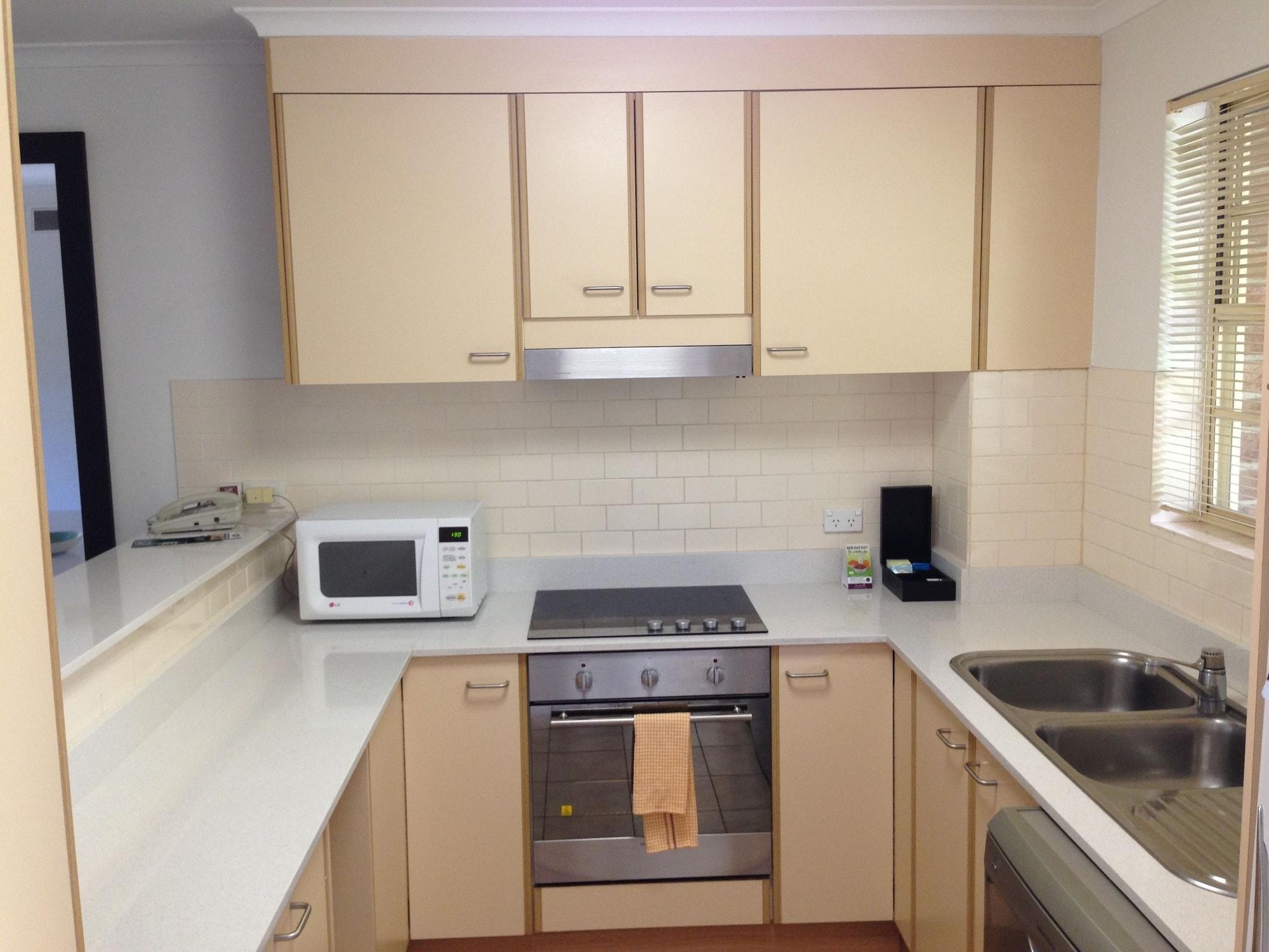 Adina Serviced Apartments Canberra Kingston Экстерьер фото