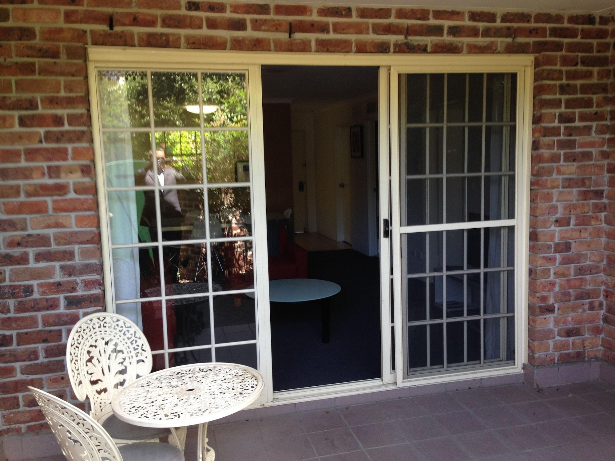 Adina Serviced Apartments Canberra Kingston Экстерьер фото