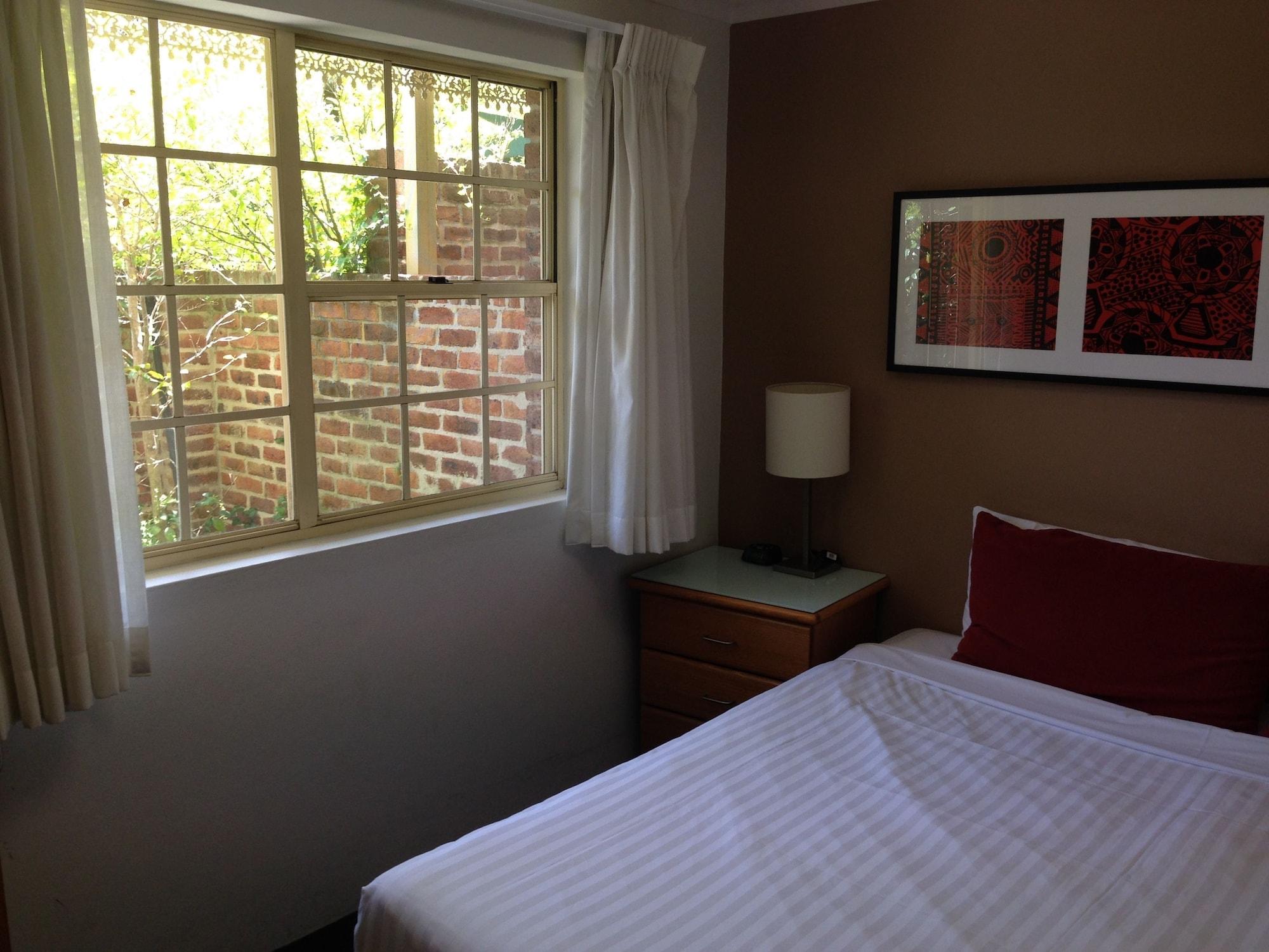 Adina Serviced Apartments Canberra Kingston Экстерьер фото