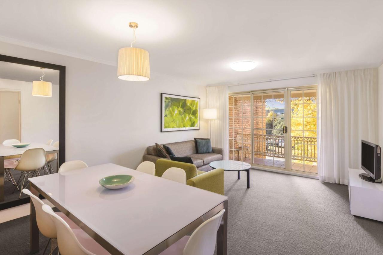 Adina Serviced Apartments Canberra Kingston Экстерьер фото