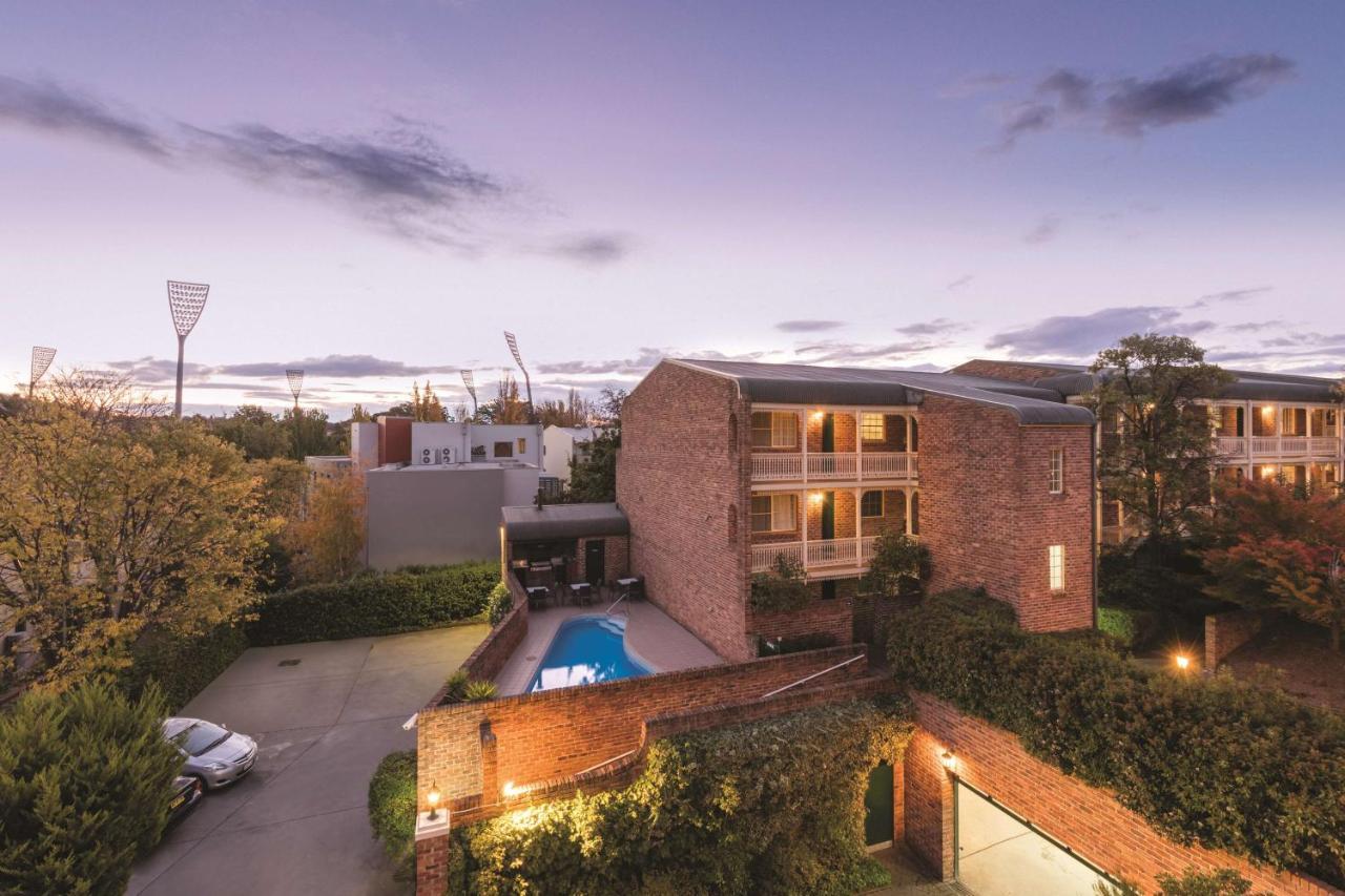 Adina Serviced Apartments Canberra Kingston Экстерьер фото