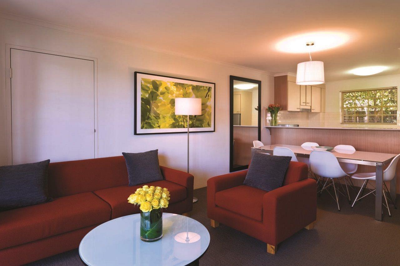 Adina Serviced Apartments Canberra Kingston Экстерьер фото