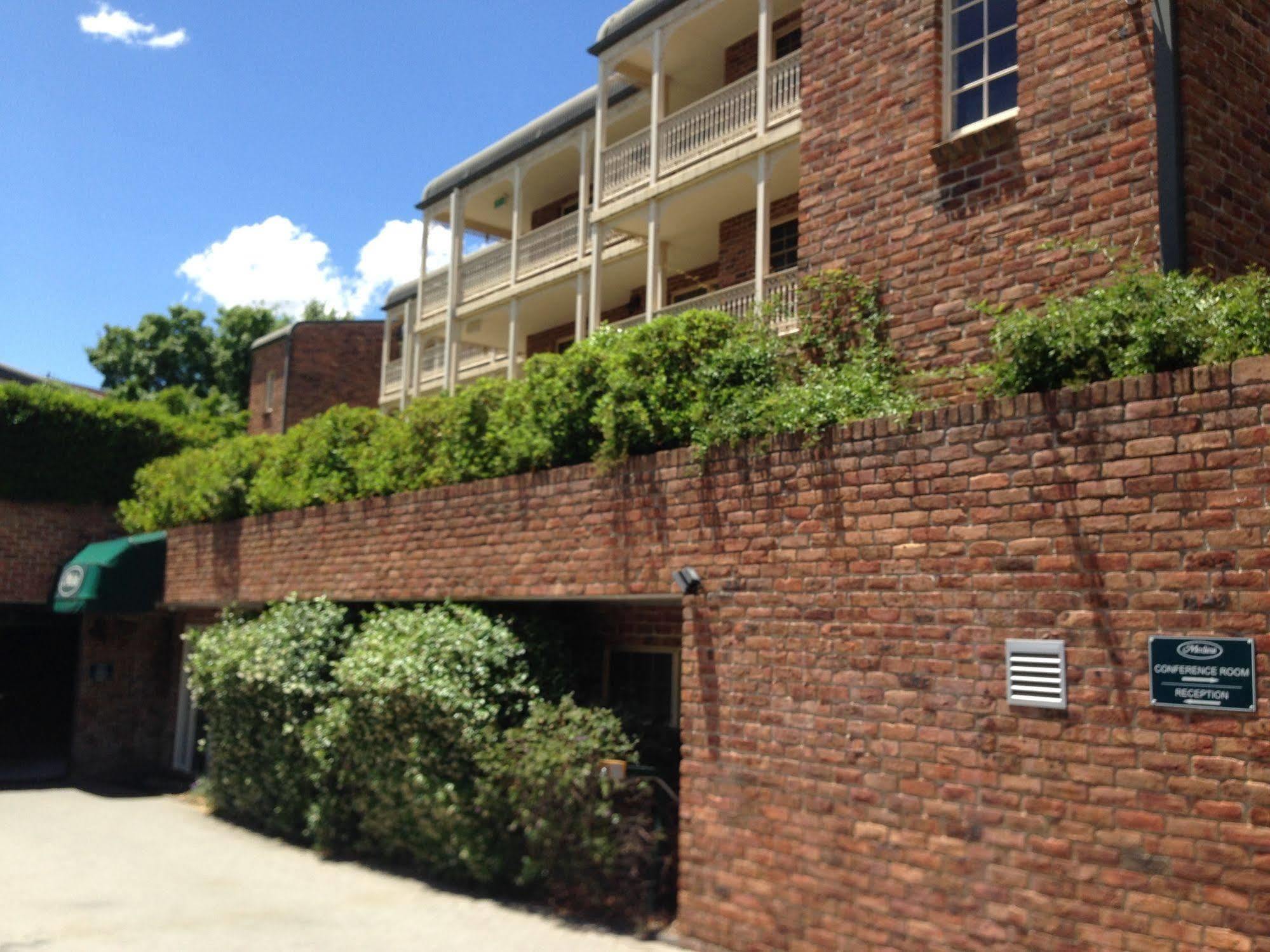 Adina Serviced Apartments Canberra Kingston Экстерьер фото